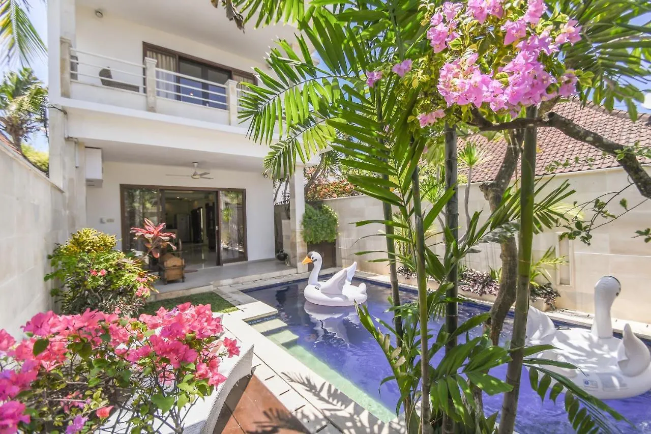 Amalia Swan Haven Villa Seminyak