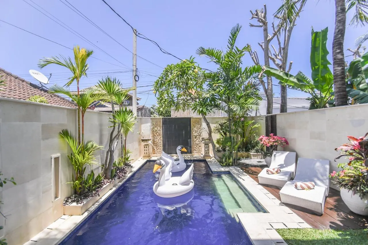Amalia Swan Haven Villa Seminyak Indonesië